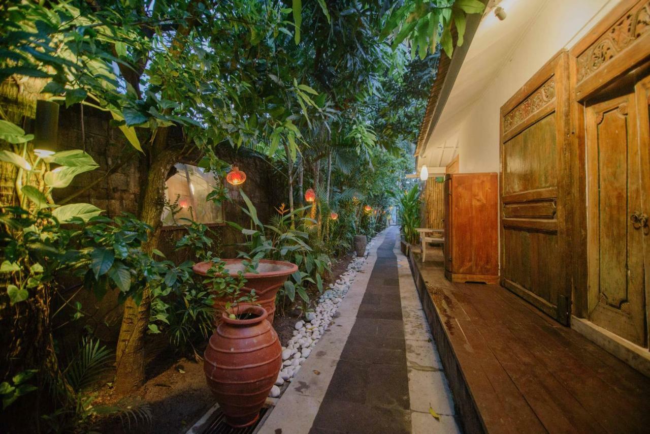 The Secret Jungle Villas Seminyak Exteriör bild