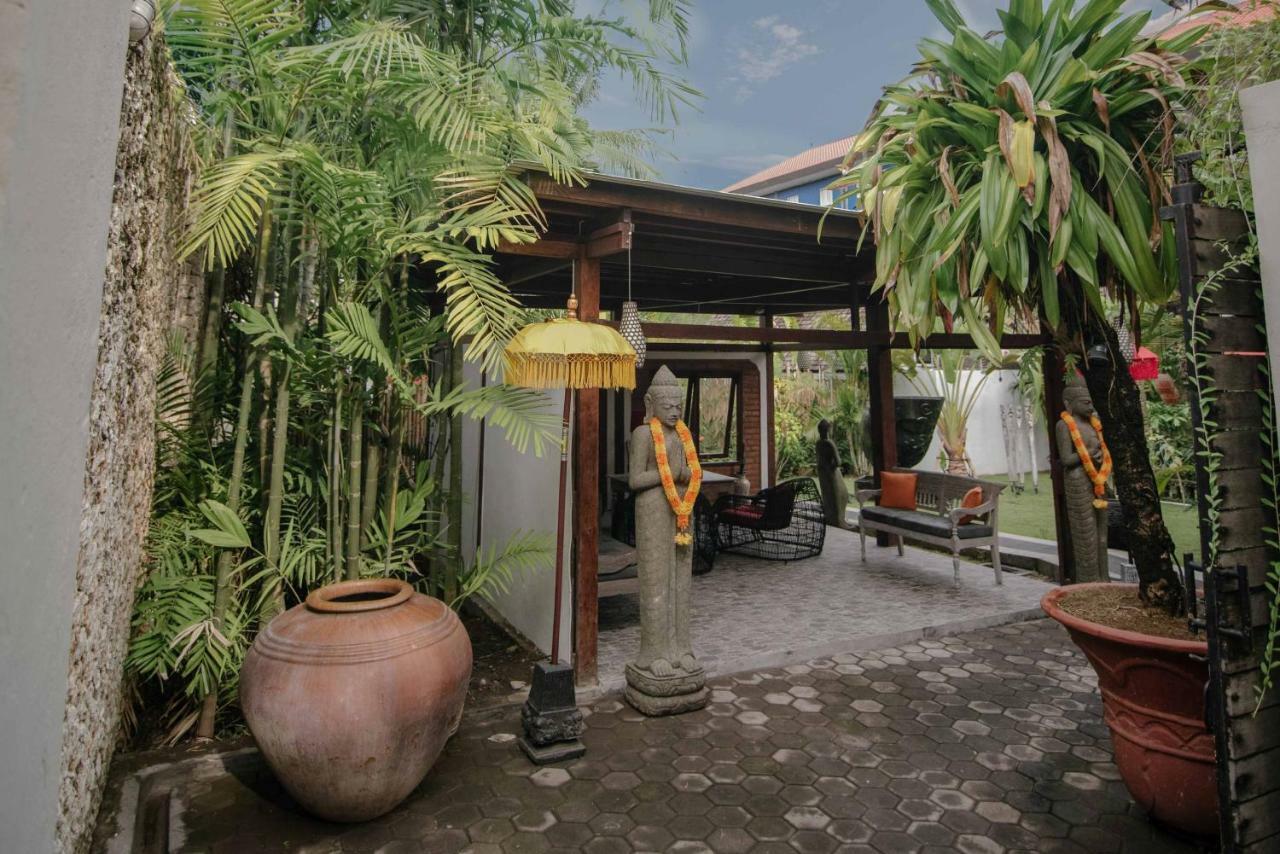 The Secret Jungle Villas Seminyak Exteriör bild